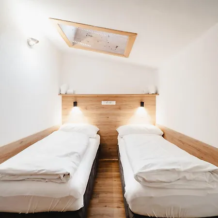 アパート Penthouse Overview By Krone