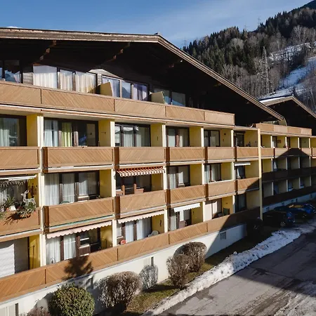 Penthouse Overview By Krone Διαμέρισμα